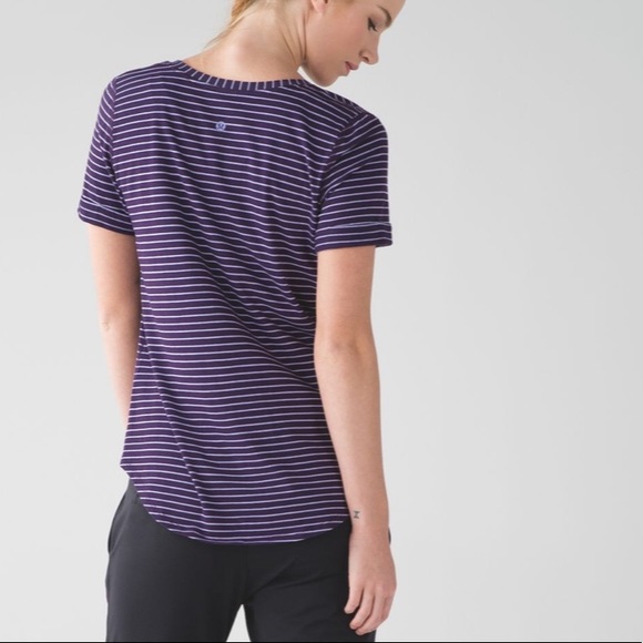 🍋 Lululemon Love Tee II Sz. 4/6 - Picture 2 of 8